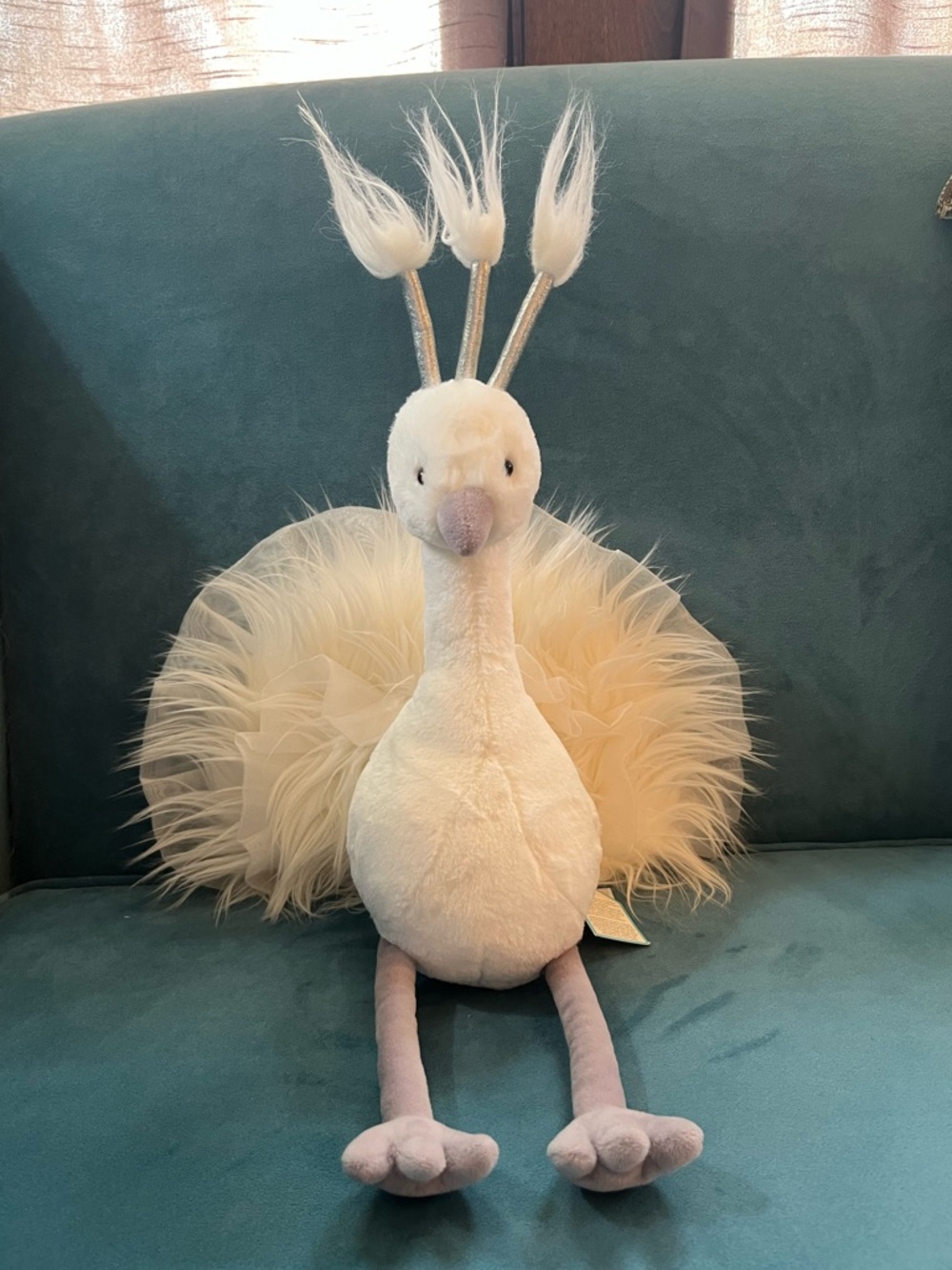 Jellycat Lola Wingaling White Peacock